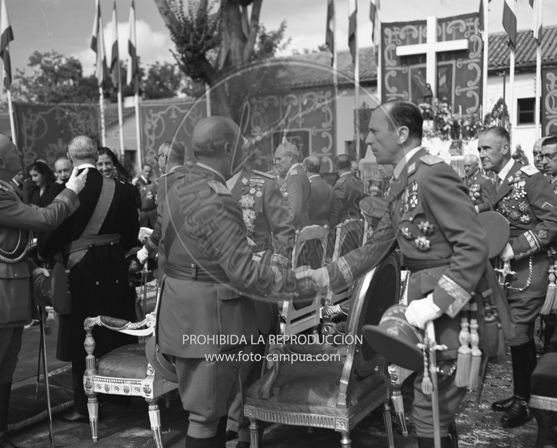 Onomástica del Caudillo 1949