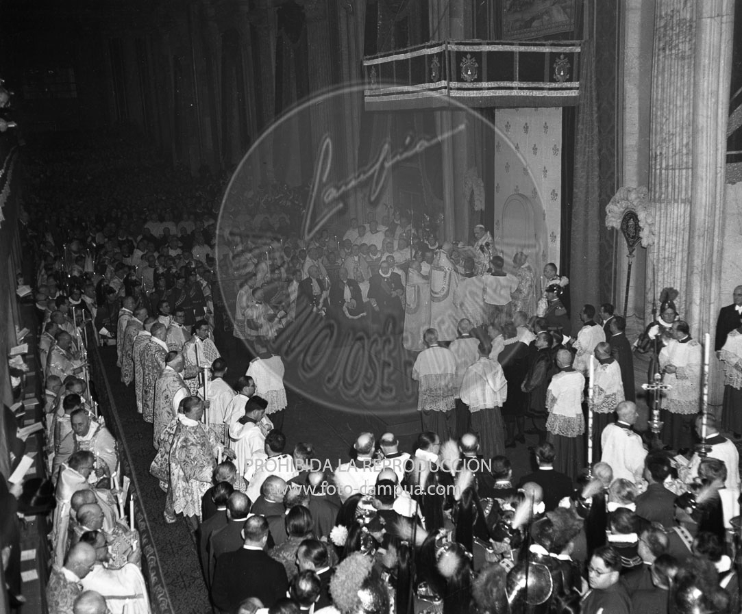 Viaje de Martin Artajo a Roma