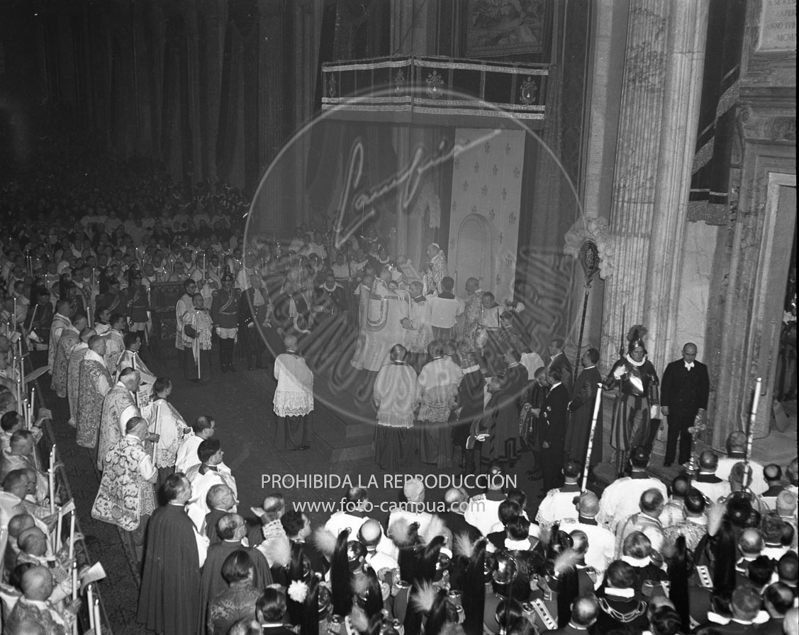 Viaje de Martin Artajo a Roma