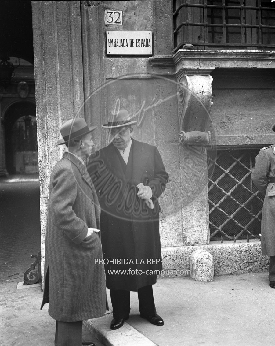 Viaje de Martin Artajo a Roma