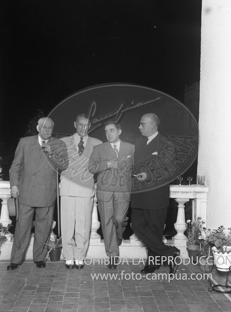 Homenaje al Dr. Radio