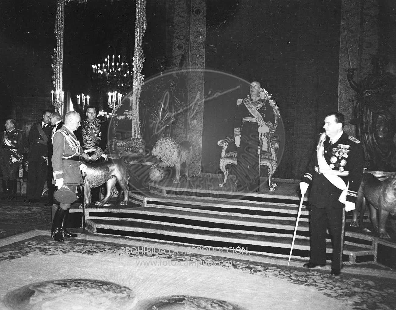 Recepcion en el Palcio de Oriente por el Dia del Caudillo