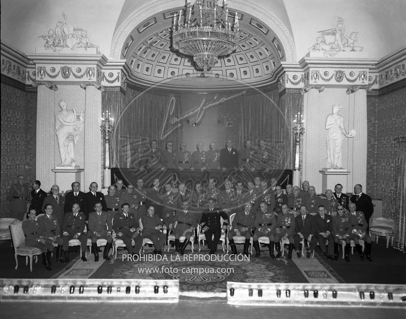 Franco con sus compañeros de promoción