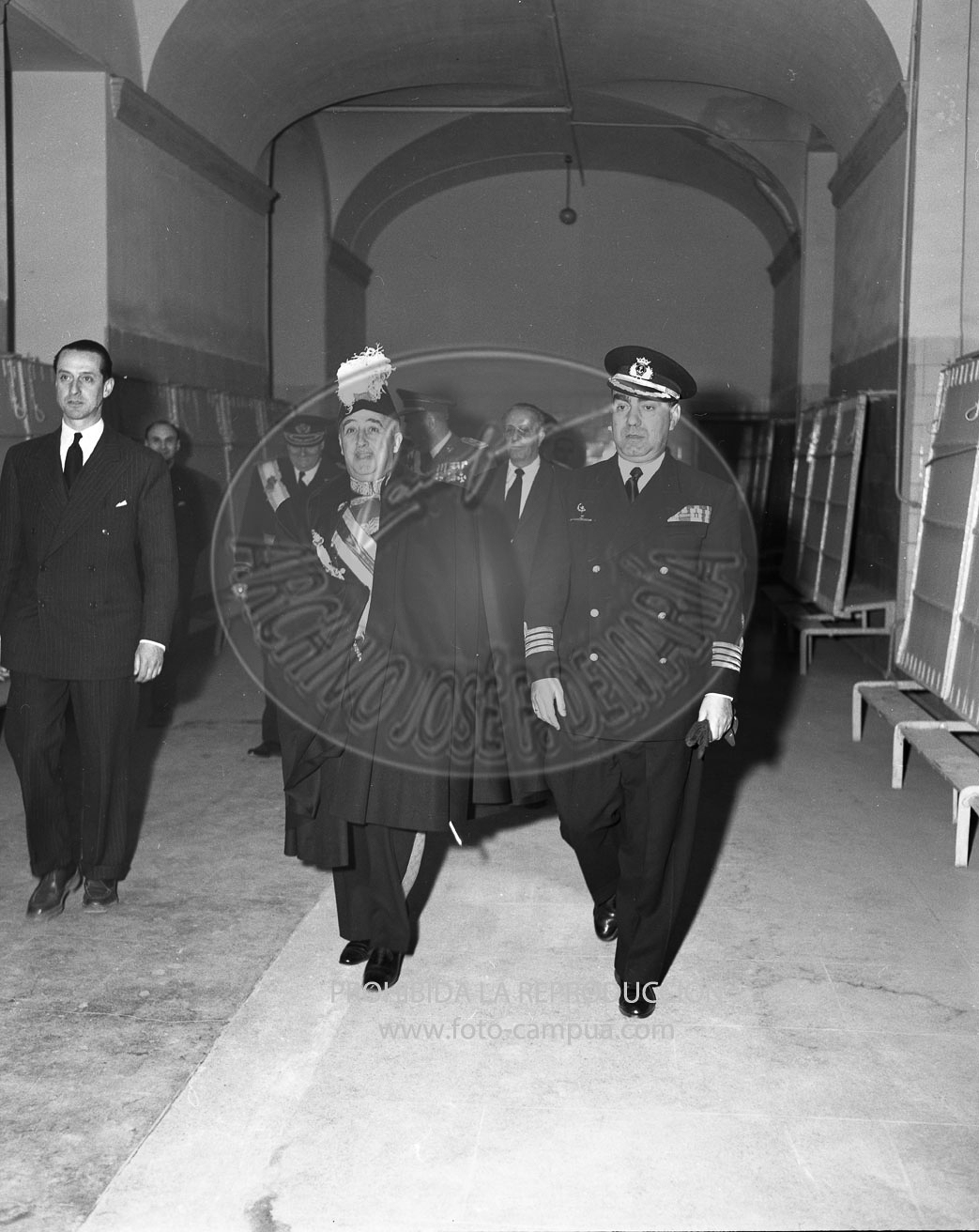 Franco con el pintor Romero Resendi