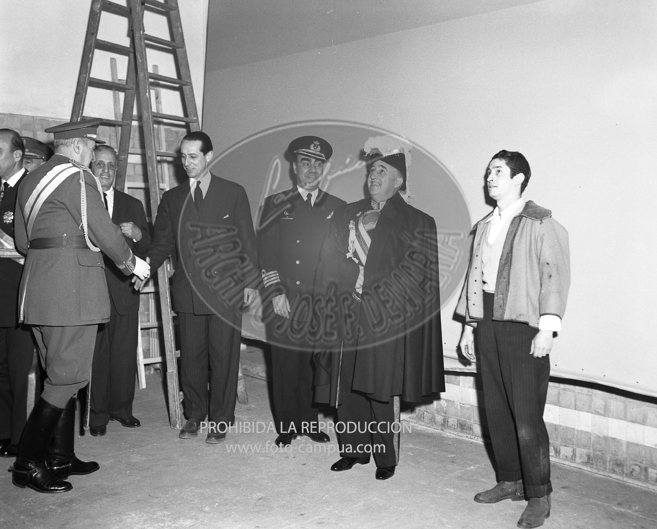 Franco con el pintor Romero Resendi