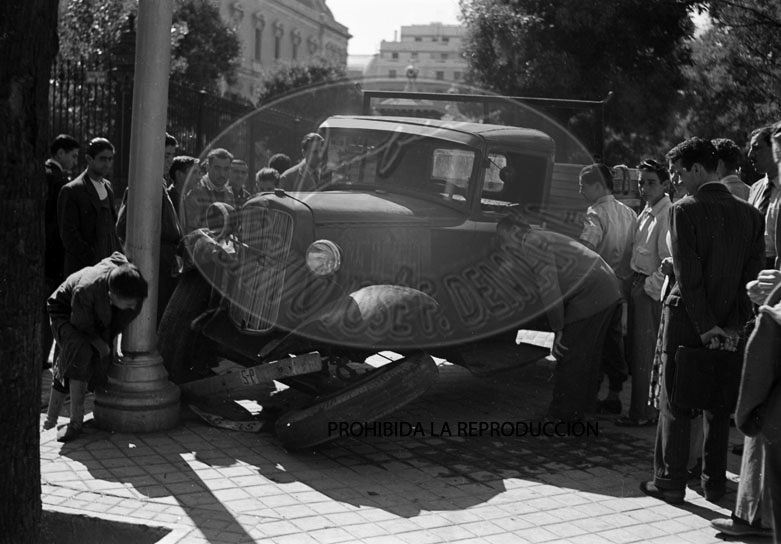 Accidente de tranvia en el paseo de Recoletos de Madrid