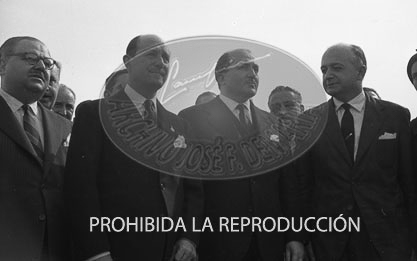 Llegada a Barajas de los restos mortales de Juan Ramón Jimenez