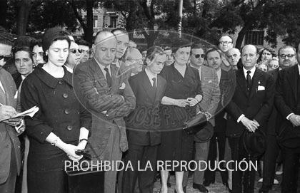 Llegada a Barajas de los restos mortales de Juan Ramón Jimenez