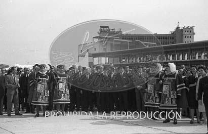 Llegada a Barajas de los restos mortales de Juan Ramón Jimenez