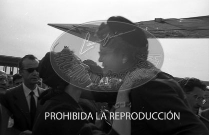 Llegada a Barajas de los restos mortales de Juan Ramón Jimenez