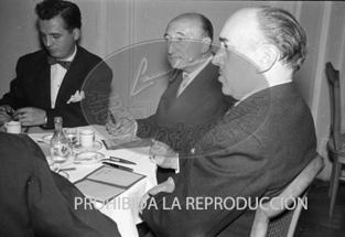 Entrega del Premio Planeta 1958 a Fernando Bermudez de Castro y Rebellón