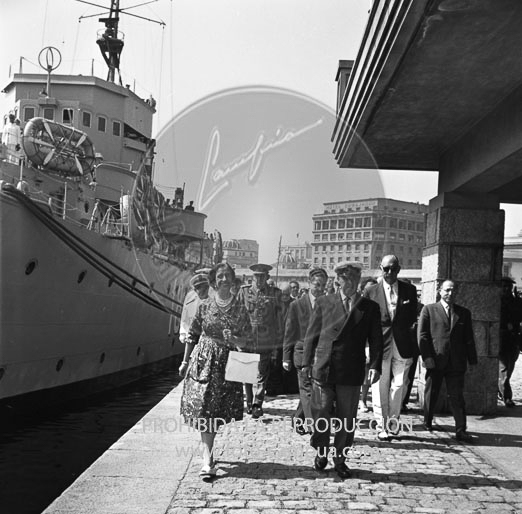 Franco y Dª Carmen llegan al Club Náutico de La Coruña