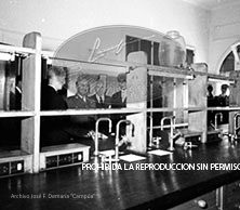 Franco en la facultad de farmaciia de la Universidad de Barcelona.