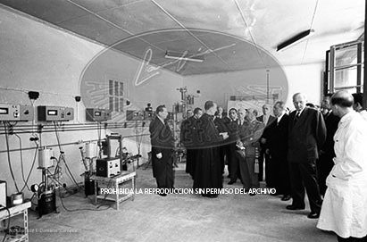 Franco en la facultad de farmaciia de la Universidad de Barcelona.