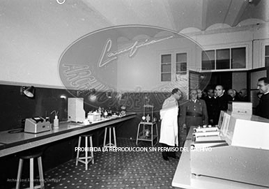 Franco en la facultad de farmaciia de la Universidad de Barcelona.