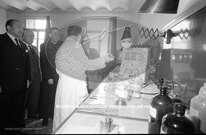 Franco en la facultad de farmaciia de la Universidad de Barcelona.