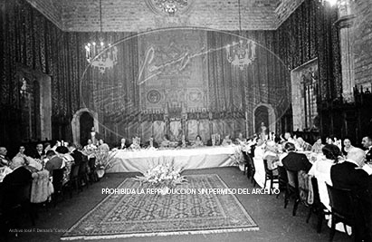 Cena en honor de Franco Ayuntamiento Barcelona.