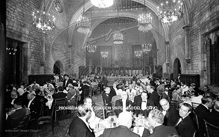 Cena en honor de Franco Ayuntamiento Barcelona.