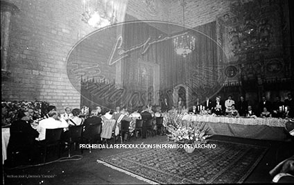 Cena en honor de Franco Ayuntamiento Barcelona.