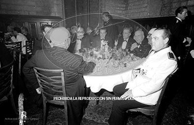 Cena en honor de Franco Ayuntamiento Barcelona.