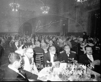 Cena en honor de Franco Ayuntamiento Barcelona.