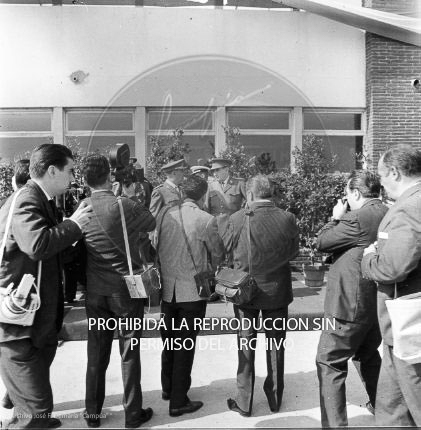 Franco visita las zonas inundadas de Barcelona