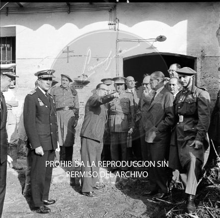 Franco visita las zonas inundadas de Barcelona