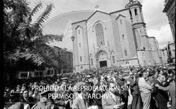 Franco visita las zonas inundadas de Barcelona