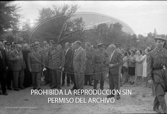 Franco visita las zonas inundadas de Barcelona
