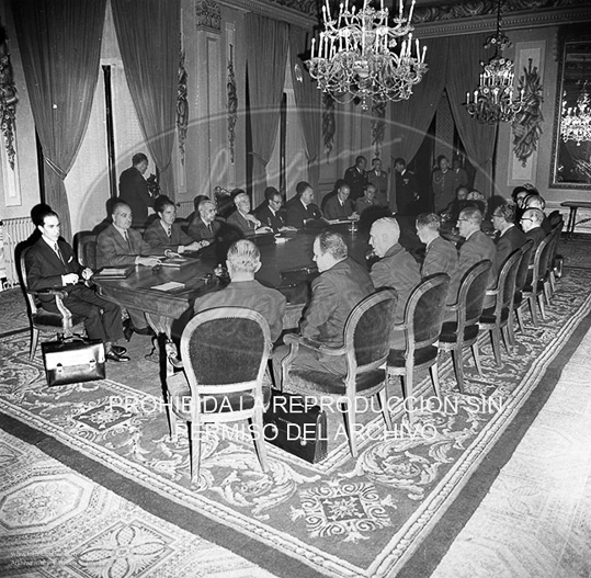 Consejo de ministros en el Palacio de Pedralbes.