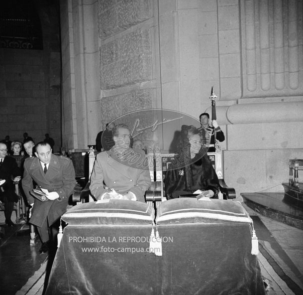 Te Deum en el Valle de los Caidos por los XXV años de paz