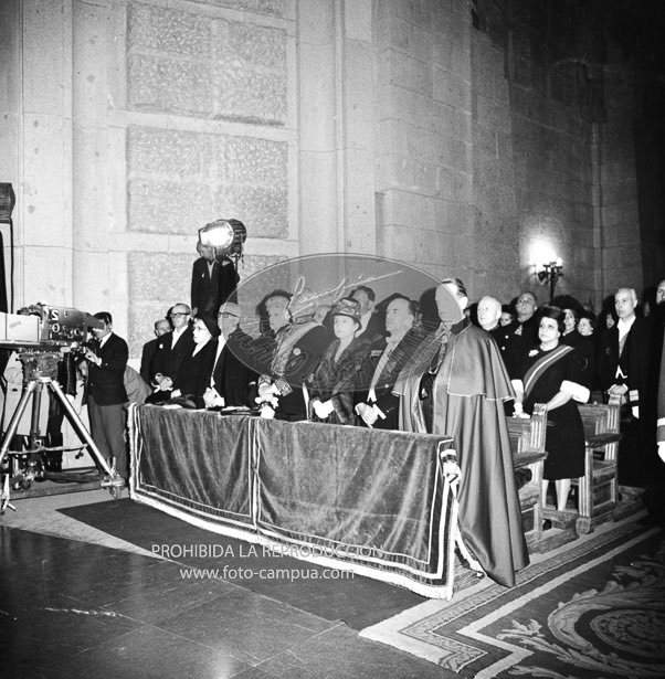 Te Deum en el Valle de los Caidos por los XXV años de paz