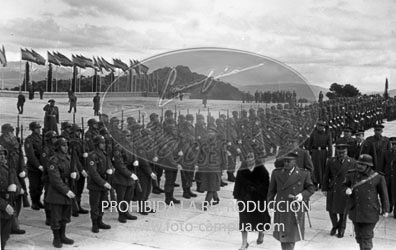 Te Deum en el Valle de los Caidos por los XXV años de paz. llegada de autoridades