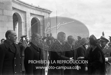 Te Deum en el Valle de los Caidos por los XXV años de paz. llegada de autoridades