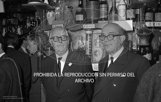 Los Premios Nobel visitan el Museo Chicote