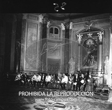 Imposición de la bierreta cardenalicia al D. Angel Herrera Oria