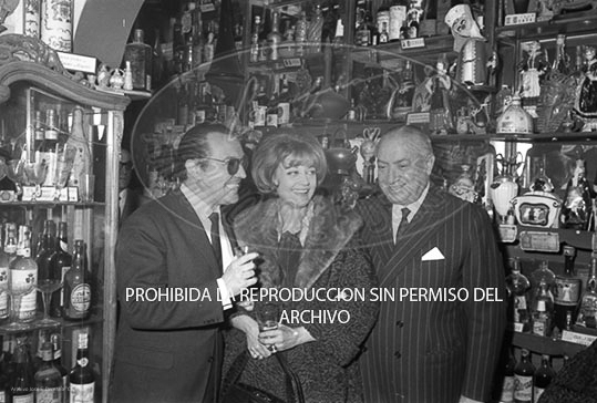 Pepita Martín y Manuel de Sabatini