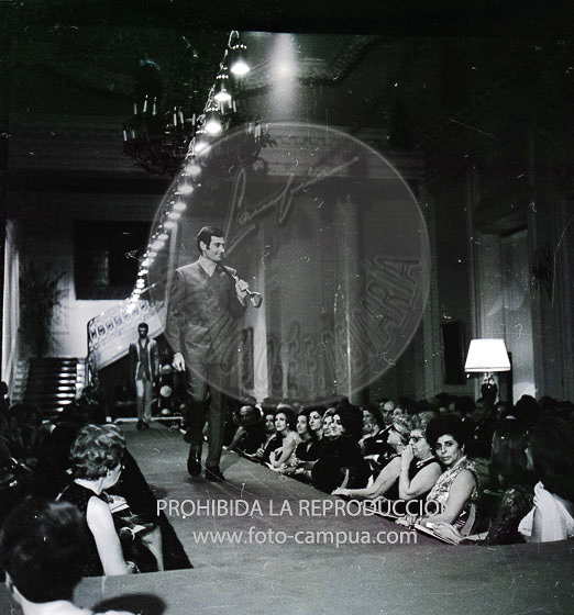 Desfile de modelos en la embajada de Italia de Madrid.