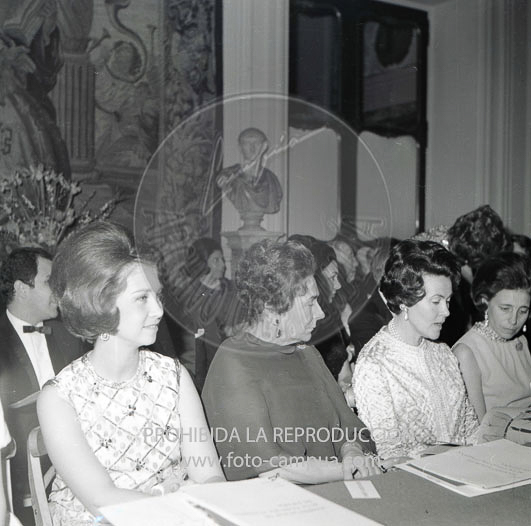 Desfile de modelos en la embajada de Italia de Madrid.