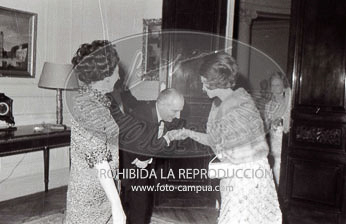 Desfile de modelos en la embajada de Italia de Madrid.