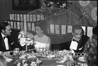 Entrega de placas a los 