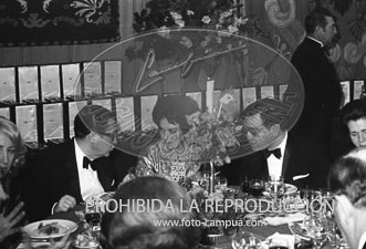 Entrega de placas a los 