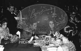 Entrega de placas a los 