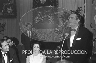 Entrega de placas a los 