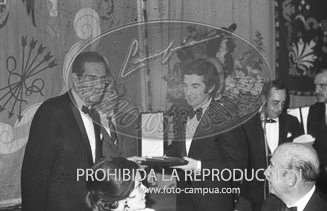 Entrega de placas a los 