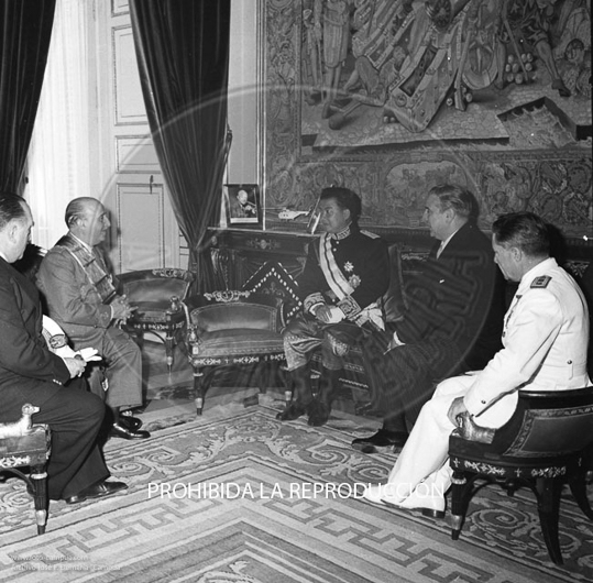 Norodon Sihanuk es recibido por Franco