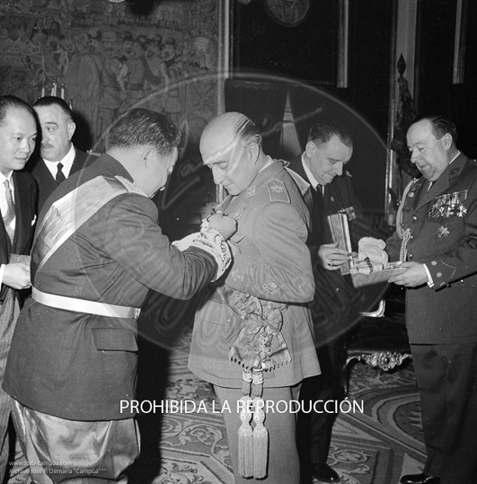 Norodon Sihanuk es recibido por Franco